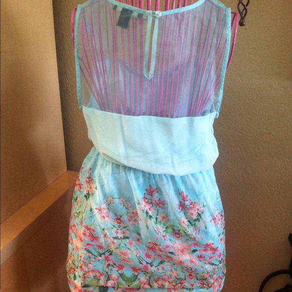 Forever 21 dress - Picture 3 of 3