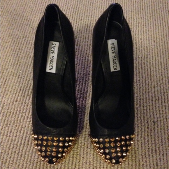 Steve Madden spiked pumps - Picture 3 of 4