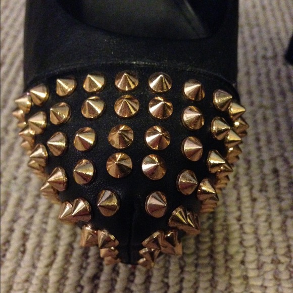 Steve Madden spiked pumps - Picture 4 of 4