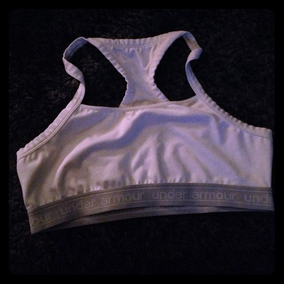 Under Armour Sports Bra 💪