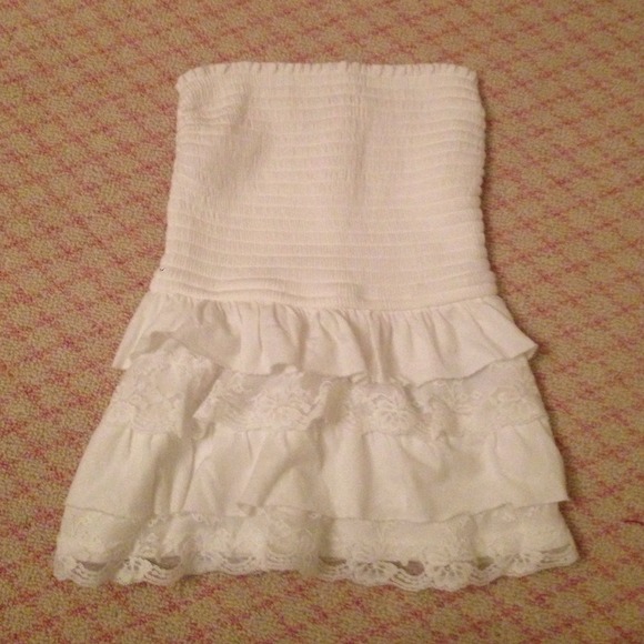 Hollister strapless top NWOT