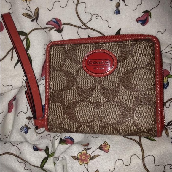 coach peyton wallet