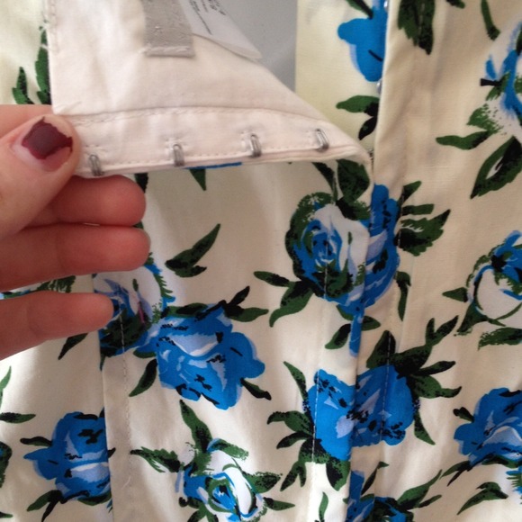 ❤️ SOLD ON VINTED ❤️ Blue Rose Bustier - Picture 4 of 4