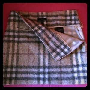 Wool authentic Burberry mini skirt