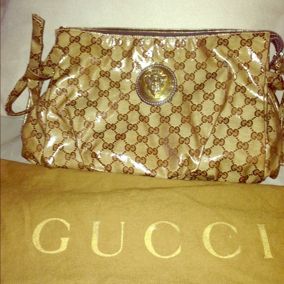 SOLD!!!🎉 GUCCI Canvas Crystal Hysteria