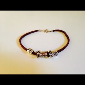 Beaded bracelet