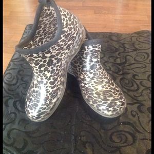 Water Resistant Rain Shoes