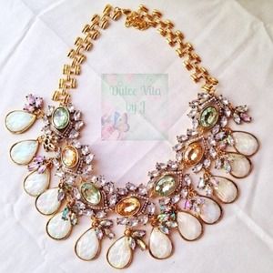 Valentina statement necklace