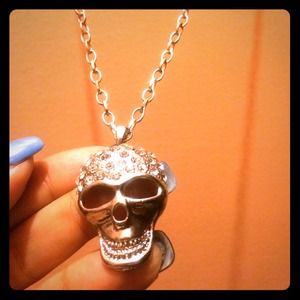 💕skeleton necklace💕