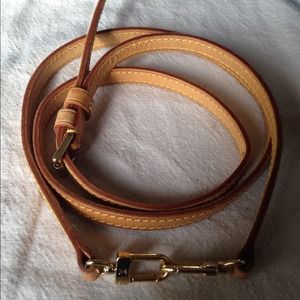 🎉Authentic Louis Vuitton adjustable strap