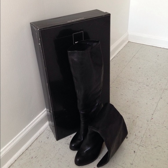 Dolce Vita Fiona Boot **PRICE REDUCTION**