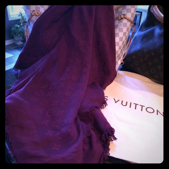 Authentic Louis Vuitton scarf