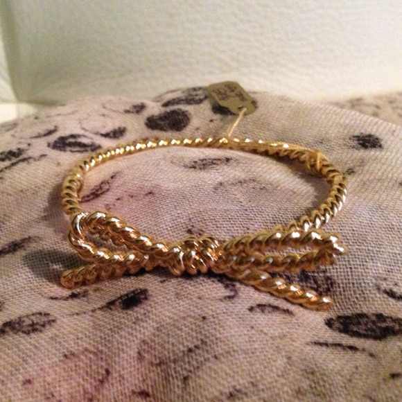 **SOLD** kate spade Skinny Mini Rope Bow Bangle