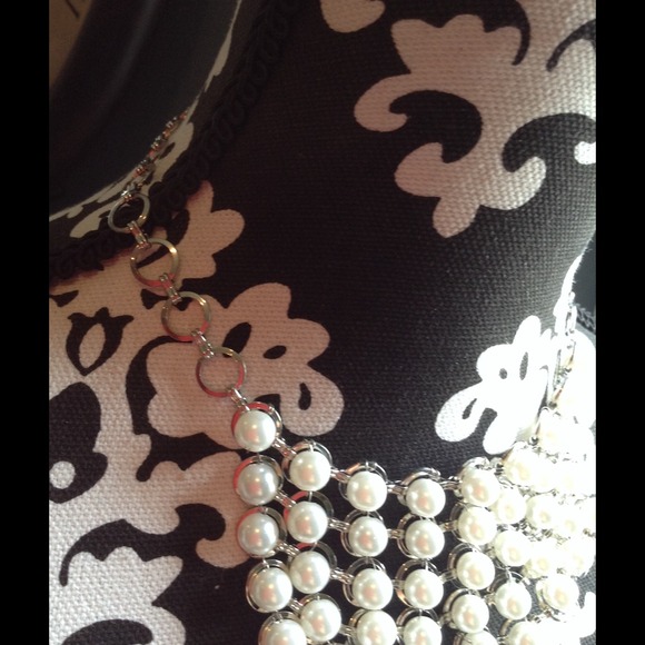 Pearl necklace SOLD