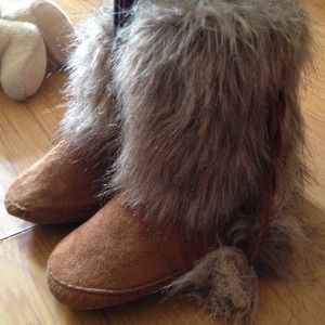 Dollhouse slippers size 5/6 small