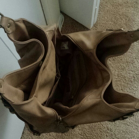 Handbag - Picture 2 of 2