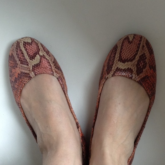 Lucky Brand Shoes - Lucky Brand Snake Print Tan Brown Orange Flats