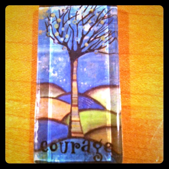 Courage Pendent Necklace - Picture 1 of 4