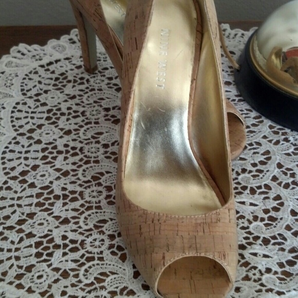 Neutral Cork Peep-Toe Pumps