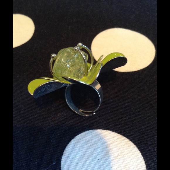 Flower ring SOLD - Picture 4 of 4