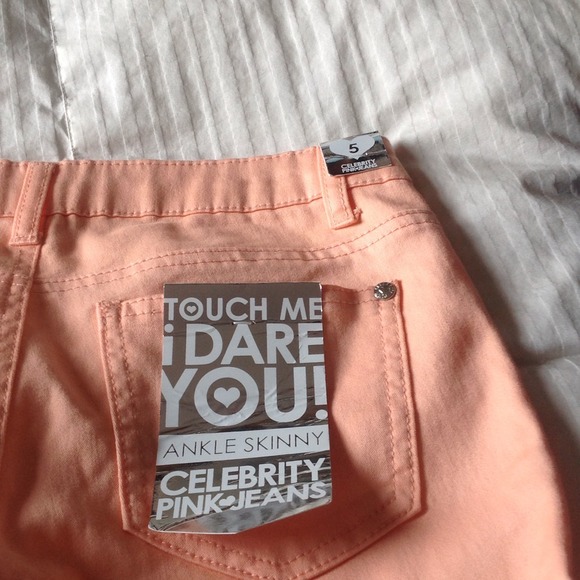 Jeans - Picture 3 of 3