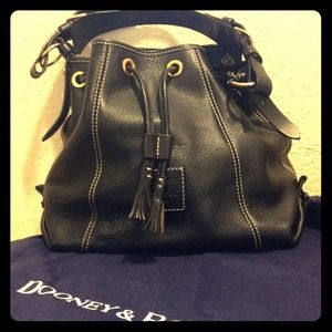 Authentic Dooney & Bourke bucket purse