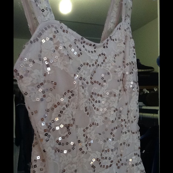 Top - Picture 3 of 3