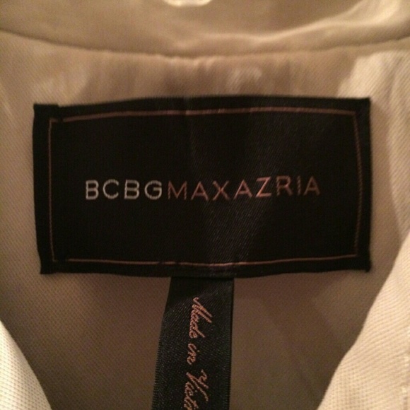 BCBGMAXAZRIA KHAKI RAINCOAT - Picture 4 of 4
