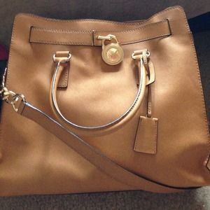 Michael Kors Hamilton purse
