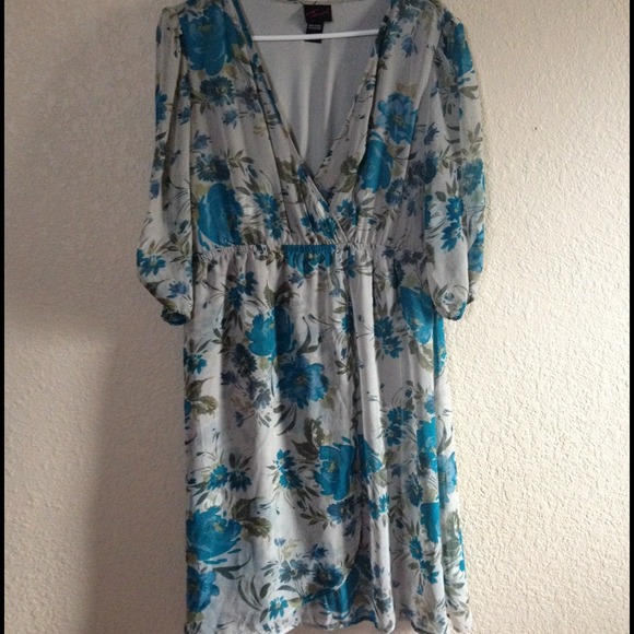 🎉Flash Sale🎉 Torrid Floral Dress NWOT
