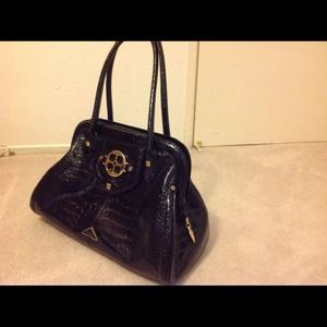 IMAN extra large bag excellent condition!!👀