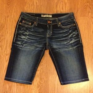 🚫SOLD🚫BKE Sabrina Bermuda short. Size 26