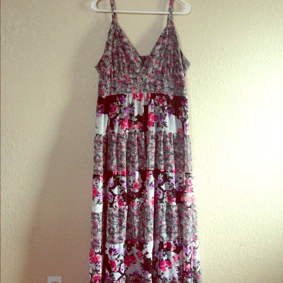 🎉 Flash Sale 🎉 Torrid Floral Block Maxi