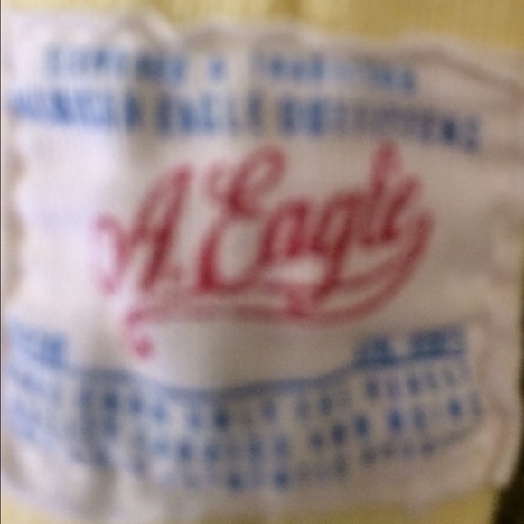 🔻FREE💃WITH JEAN PURCHASE💃AEO SOFT YELLOW HOODIE - Picture 3 of 4