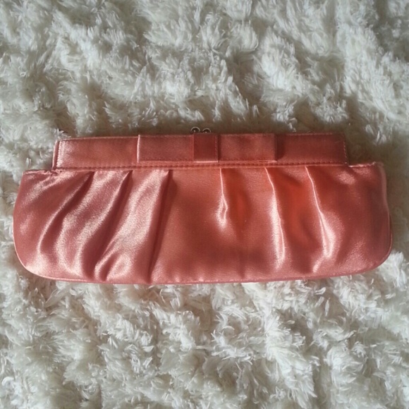 Bjioux Terner Clutch