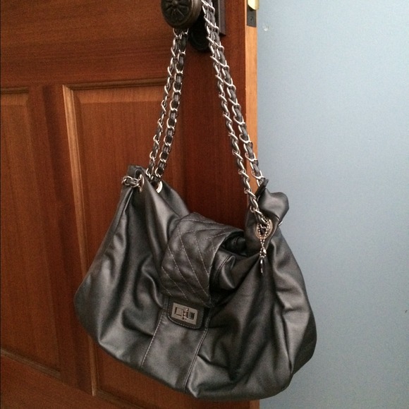 💕 Gorgeous Dark Silver Purse 💕 - Picture 4 of 4