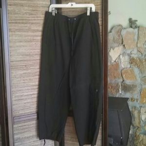 Black peddle pushers