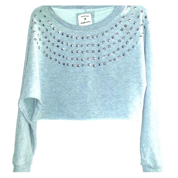SILVER STUDDED CROP (NWOT)