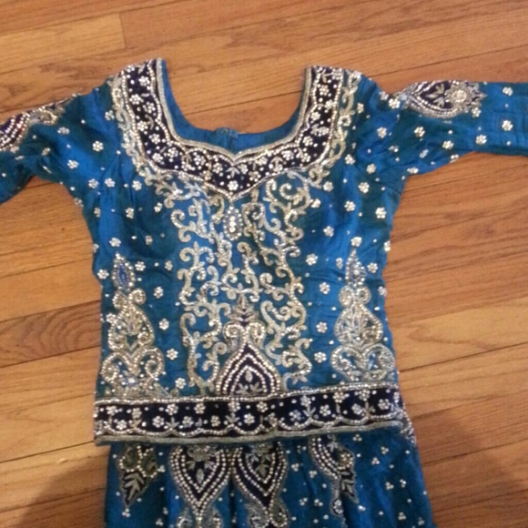 this is hende - Picture 3 of 4