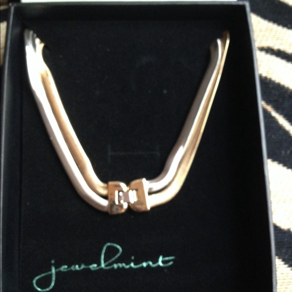 JewelMint Serpentine Necklace
