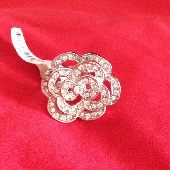 Cocktail Ring - Picture 2 of 3