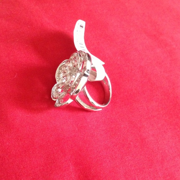 Cocktail Ring - Picture 3 of 3