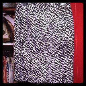 Black and white pencil skirt