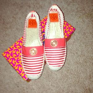 Brand NEW!Never been worn before Tory Burch flats!