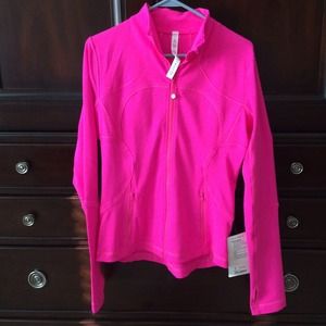 NWT Lululemon Forme Jacket, size 8, hot pink