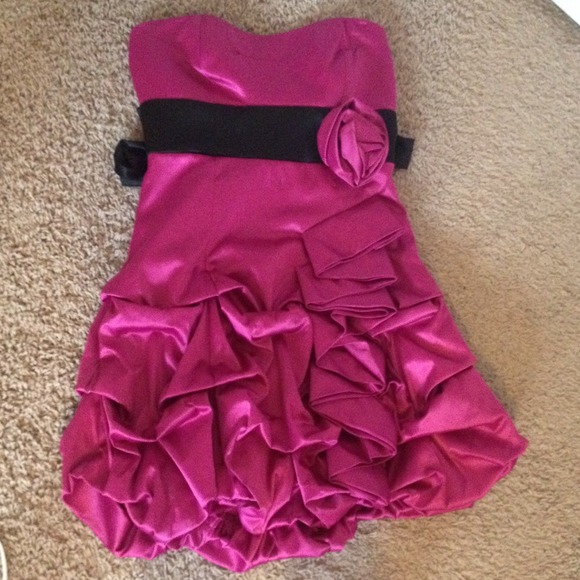 Dresses & Skirts - Homecoming/Prom Dress Dresses & Skirts - Homecoming/Prom Dress