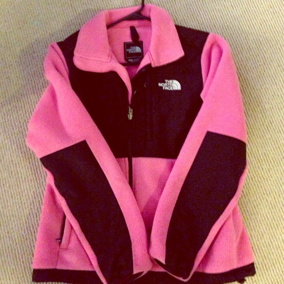North Face fleece pink/black Denali jacket.