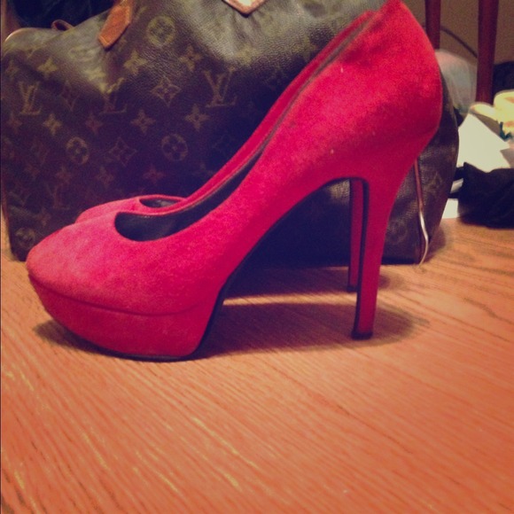 🚫SOLD🚫 Jessica Simpson Red Peep Toe Heel or Pump
