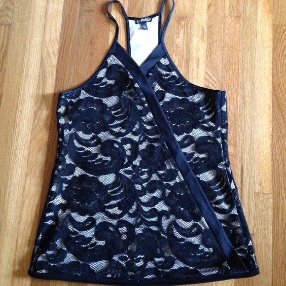 A beautiful Express top SOLD