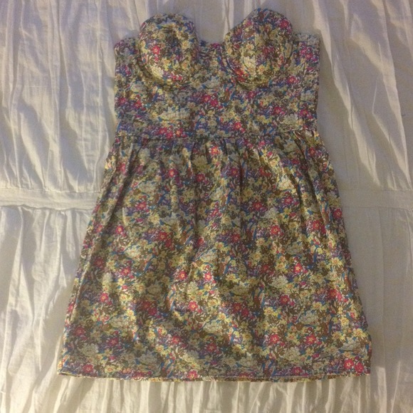 Floral Strapless Boustier Style Dress - Picture 3 of 4